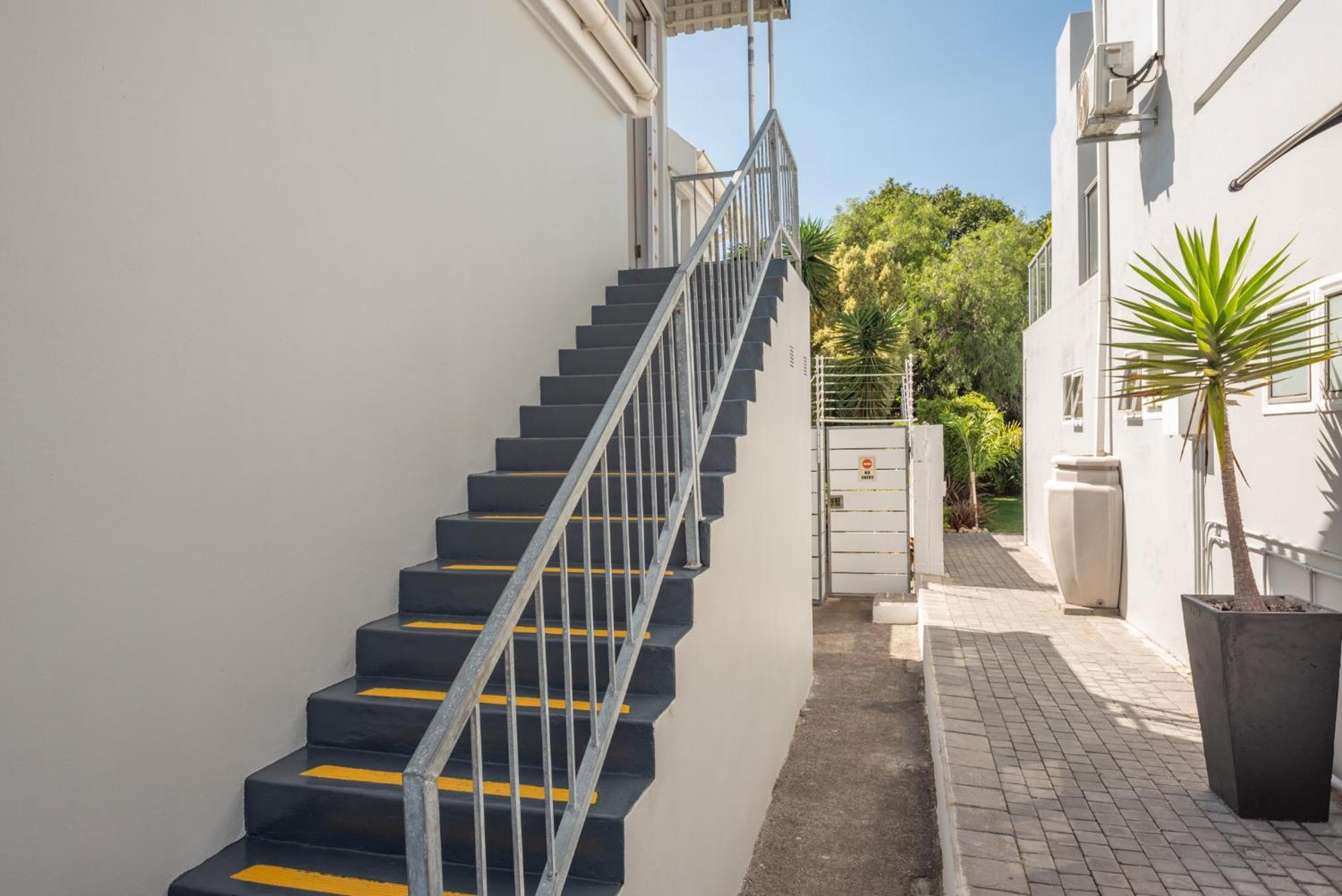 Millard Crescent Guest House Port Elizabeth Eksteriør billede