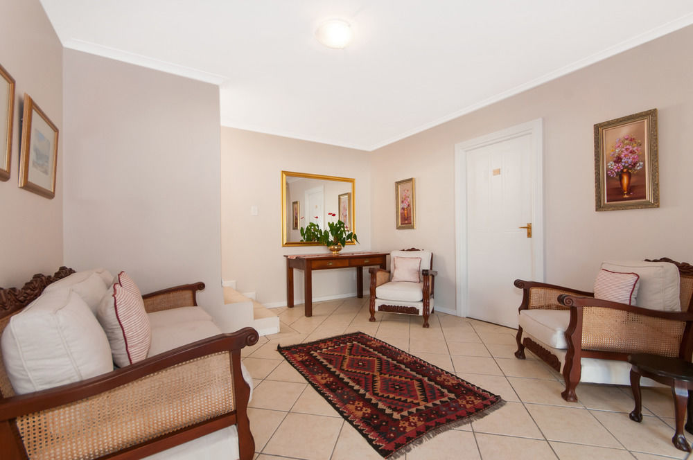 Millard Crescent Guest House Port Elizabeth Eksteriør billede